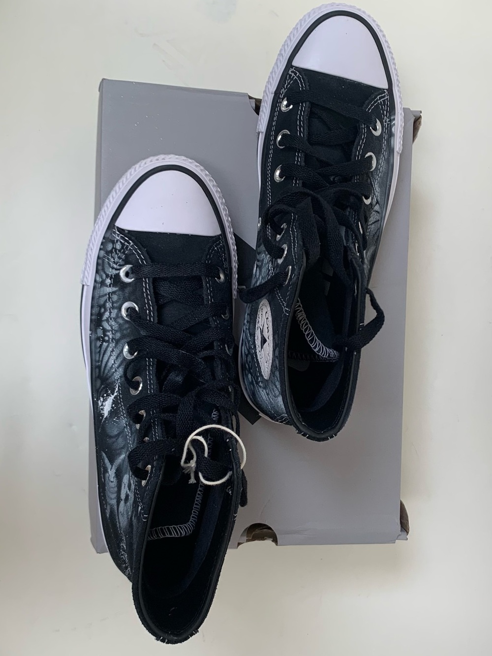 Converse All Star CTAS Pro Hi Black Custom Paint Los Angeles Butterfly Women’s 8 - Picture 2 of 9
